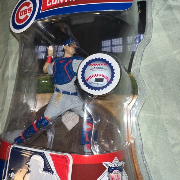 Chicago Cubs #40 Wilson Contreras figurine with base - Picture 2 of 6